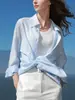 Camisa Refrescante estilo Song Yi 3 cores 2026 novo modelo primavera-verão Camisa com proteção solar de Liocel com fenda lateral para mulheres