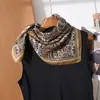 Bufanda Cuadrada de Espiga Simple y Elegante de 65 cm para Mujer, Bufanda de Seda de Lujo Ligero de Gama Alta, Bufanda Multifuncional para Viajes, Chal y Bufanda