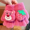 Nuevos Guantes de Cinco Dedos de Dibujos Animados de Oso Fresa Lindos Guantes para Niños Protección Contra el Frío Invernal y Calidez para Niños y Niñas Dedos de Bebé