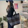 Bolso de Mano Nuevo de Lana Gran Capacidad Simple Estilo Reina Madre del Oeste Patchwork a Cuadros Bolso de Hombro