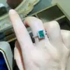 Anillo de moissanita cortada Flor de Hielo Verde para mujer, forma de diamante verde menta de temperamento, anillo de moda europeo y americano de moissanita al por mayor