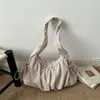 Bolso plisado con forma de nube, versátil y elegante, un bolso de hombro de gran capacidad estilo coreano, nuevo bolso de hombro de moda 2026 para mujer