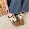Novos tênis de treino alemães com estampa de leopardo para mulheres, novos tênis casuais vintage da primavera de 2026, tênis esportivos planos com cadarço, sapatos Forrest Gump