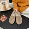 Zapatos de algodón para exteriores, con suela plana, forro de felpa, estilo coreano, 2026, con hebillas metálicas, estilo perezoso, otoño/invierno, zapatos peludos, nuevo diseño cerrado para mujer