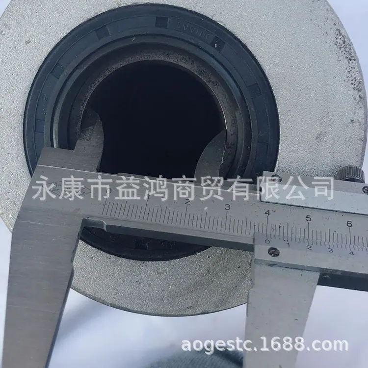 大悍马后轴带法兰带筒 (3)