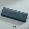 Estuche Triangula para Gafas con Textura de Cuero Aprobado por Fábrica, Estuche Resistente a la Presión Anti-Luz Azul para Miopía Óptica, Se Puede Imprimir con Logo