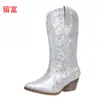 2026 Novos Sapatos de Inverno para Mulheres de Comércio Exterior desejam Amazon Europa América Comércio Exterior Sola Plana Tamanho Grande Calce Fácil Botas de Couro Femininas