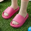 Sandalias cómodas para niños y padres para niñas, para uso en verano en casa y en el baño, de suela gruesa, antideslizantes, sin olor, sandalias para niños