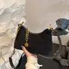 Bolso de Mano Francés Mate Transfronterizo 2026 Otoño/Invierno Nuevo Estilo Moda Retro Bolso de Hombro Único Bolso Cruzado de Gamuza para Viaje