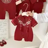2026 Lua Cheia Menino Roupa Vermelha Macacão de Verão Banquete de 100 Dias Banquete de 100 Anos Roupa de Aniversário de 1 Ano do Bebê