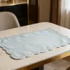 Venda Quente Transfronteiriça Estilo Europeu Isolado Bordado Jogo Americano Bordado Vazado Caminho de Mesa Pano de Prato Fábrica Atacado Pano de Prato de Natal Toalha de Mesa