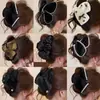 Pinza Triangular para el Cabello de Tela Estilo Coreano, Pasador Dulce y Elegante, Pinza de Tiburón, Lujo Ligero, Sensación de Alta Gama, Accesorio Versátil para el Cabello para Mujeres