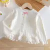 Camiseta de Manga Larga para Niña, Otoño Nuevo, Elegante, con Encaje y Retazos en el Dobladillo, Lazo, Capa Base, Top Versátil