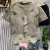 Camiseta de verão masculina com estampa de respingos tie-dye, gola redonda, personalidade, para jovens, estilosa e versátil, camiseta simples e confortável