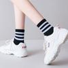 Calcetines Zhuji Negros y Blancos Calcetines Cortos para Hombre Absorbentes del Sudor Deportivos Color Sólido Verano Finos Calcetines Tipo Barco Calcetines para Hombre y Mujer Venta al por Mayor Calcetines para Hombre