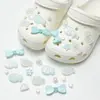 Zapatos Croc 2025 Accesorios Sencillos Ins Corazón Girly Zapatos Croc Hebillas de Zapatos Lindas de Gama Alta Versátiles Flores para Zapatos