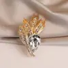 2025 Nuevo Broche de Espiga de Trigo Antideslizante de Luz Lujo Ligero Corsage de Mujer de Gama Alta Pin para Abrigo Suéter Venta al por Mayor
