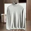 Nuevo suéter de cachemira para hombre de otoño e invierno, de cuello alto, engrosado, corte holgado, talla grande, adecuado para ropa de negocios casual.
