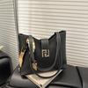 Bolso Tote de Mano con Texto al por Mayor Bolso de Mujer 2025 Verano Nuevo Bufanda de Seda Lazo Bolso de Hombro Trendy de Internet Bolso de Axila