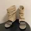 Sandalias de Plataforma de Estilo Único de Diseñador para Mujer, Nuevo Modelo de Verano con Tacón Oculto, Sandalias Abiertas con Botines Cortos Plisados