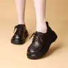 Zapatos de cordones de suela blanda para mujer 2026 Otoño nuevo estilo suela gruesa versátiles cuero suave estilo británico ligeros cómodos mocasines para mujer