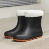 Zapatos de lluvia de moda de caña corta transfronterizos para mujer, para usar en exteriores, zapatos de agua Joker, suela blanda, botas cómodas, antideslizantes, zapatos de goma para cocina, Dama