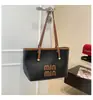 Bolsa de mão feminina grande capacidade, estilo europeu e americano, estampa de letras, tendência 2026, nova, verão, elegante, bolsa de ombro, bolsa de axila