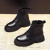 Botas Curtas Femininas Estilo Martin, Novo Estilo Outono/Inverno 2026, Forradas com Lã para Aquecimento, Botas Curtas, Estilo Britânico, Adequadas para Mulheres Baixas, Botas de Algodão