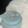A Neve em Hokkaido é Deslumbrante! Brincos de Tarraxa Floco de Neve de Zircônia com Oito Corações e Oito Flechas, Novos Acessórios Populares para Orelha