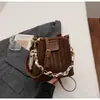 Bolso Cubo con Patrón Tejido Retro Transfronterizo Bolso de Mujer Nueva Moda Gran Capacidad Portátil Bolso para Viajes Diarios Bolso de Hombro Cruzado