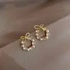 Pendientes de Borla de Perlas Estilo Francés con Cierre de Plata 925 para Mujer, Tachuelas de Temperamento de Lujo Ligero, Nuevo Modelo 2026, Pendientes de Alta Gama para Primavera y Verano