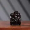Talla de Madera de Águila Sueños Cumplidos Sapo Comiendo Carne de Cisne Adornos Creativos Decoraciones de Mesa Portátiles Decoraciones para el Hogar