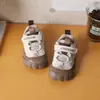 Zapatos Andador para Bebé 2026 Nuevo Estilo Otoño Zapatos Casuales Versátiles para Niñas Zapatos de Patineta para Niños Suela Suave Antideslizantes Transpirables Zapatos Deportivos