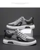 Tênis de Corrida Masculino de Verão Vazado, Sapatos Estudantis Confortáveis com Sola Macia e Tendência, Sapatos Respiráveis de Malha, Tênis Versáteis de Malha Fina