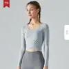 [Estrictamente Seleccionado] Tops de Ropa de Yoga Otoño e Invierno con Almohadillas en el Pecho Adelgazante Pliegues Cruzados Ajustados Manga Larga Ropa Deportiva de Fitness para Mujer