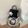 Bolso de Mano Simple de Moda Nueva Primavera 2026, Bolso Cubo de Hombro Único, Bolso Cruzado Estiloso Versión Coreana para Mujer