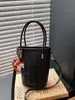 Nova Moda Primavera 2026 Bolsa de Mão Estilo Balde, Bolsa de Ombro Elegante com Contraste de Cores para o Dia a Dia, Bolsa Transversal Tendência de Alto Valor