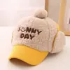 Gorra infantil protección orejas otoño e invierno niños y niñas gorra con visera felpa gruesa linda súper linda gorra de béisbol para bebé cálida