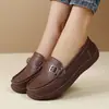 Nuevos mocasines de ajuste ancho, zapatos planos casuales para mujer con suelas suaves y empeines suaves, cómodos mocasines de talla grande para madres