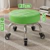 Taburete de ruedas universal para el hogar, polea silenciosa, taburete bajo, hermoso cinturón de costura, cinturón para bebés, niños, niños pequeños, zapatos giratorios, taburete redondo de moda