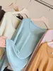 Camiseta de manga larga de color liso con cuello en U, estilo coreano minimalista, para mujer, nueva colección otoño 2026, corte ajustado, que realza la figura, elegante top interior