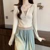 2025 Nuevo Otoño Estilo Coreano Nicho Falso Dos Piezas Cuello en V Camiseta Base Ajustada Interior y Exterior Tops de Manga Larga para Mujer
