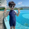 Roupa de Banho Infantil Masculina 2026 Roupas Infantis Novo Maiô Peça Única Roupa de Banho Infantil Maiô Masculino Bebê Manga Longa com Zíper