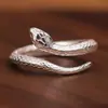 Anel Meteoro de Estrela de Quatro Pontas para Mulheres, Design de Alto Padrão, Luxo Acessível, Nicho, Anel para Dedo Indicador Estilo Cool, Anel Personalizado da Moda Ins
