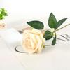 Variedad de rosas artificiales accesorios para sesión de fotos de boda venta al por mayor regalo de San Valentín decoración para el hogar centro comercial ramo de rosas