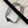 Chica Loulan~Gargantilla de Encaje Collar con Corazón para Mujer, Lujo Ligero y Collar de Gama Alta, Accesorios Personalizados para Chicas Atrevidas