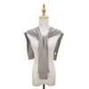 Chal liso de color gris oscuro estilo coreano para primavera y otoño para mujer, hecho de mezcla de seda de morera y lana, chaleco de punto para usar en capas, adecuado para habitaciones con aire acondicionado