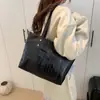 Bolso Grande de Patrón de Cocodrilo Transfronterizo para Mujer 2025 Nuevo de Moda Versátil Bolso de Hombro Portátil Bolso de Mano para Viaje