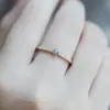"Xiao Canglan" anillo abierto de color blanco azul púrpura tostado retro microincrustación de pequeños circones estilo básico simple