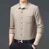 Camisa de manga larga de seda morera de alta gama para hombre, informal, de negocios, de primavera y otoño, con bolsillo real de alta gama y rayas verticales.